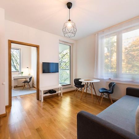 Jaktorowska Comfy Apartment Warszawa Exteriör bild