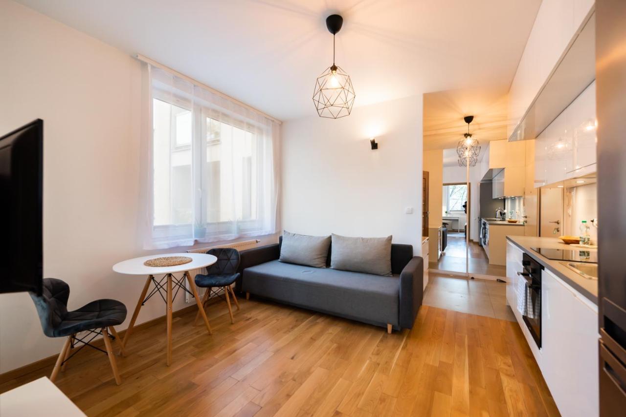 Jaktorowska Comfy Apartment Warszawa Exteriör bild